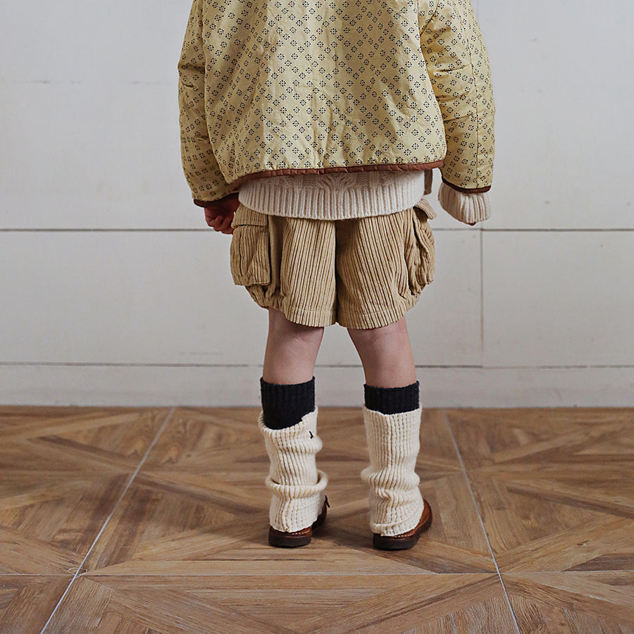 Tambere :: Bryn Cargo Shorts Beige