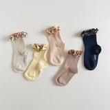 Collegien - Anemone Embroidered Ruffle Ribbed Ankle Socks 037