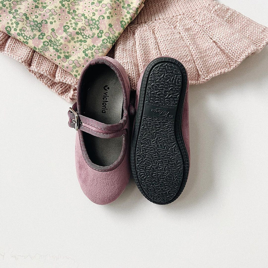 Victoria :: Oda Velvet Mary Jane Malva