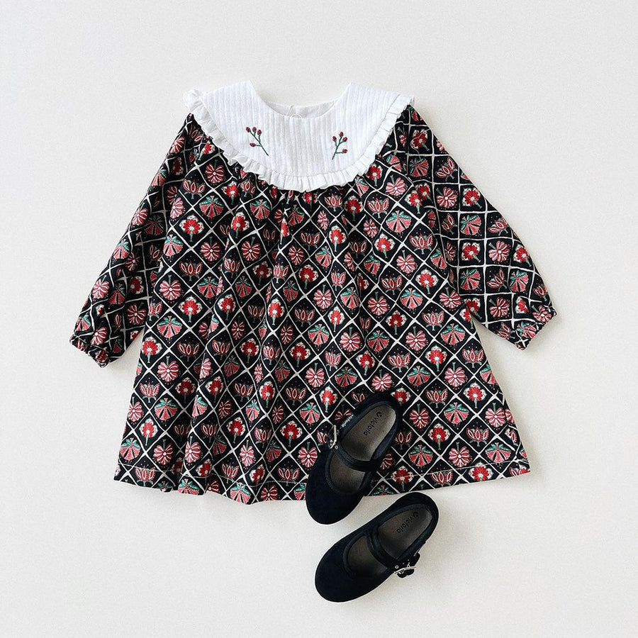 Victoria :: Oda Velvet Mary Jane Negro