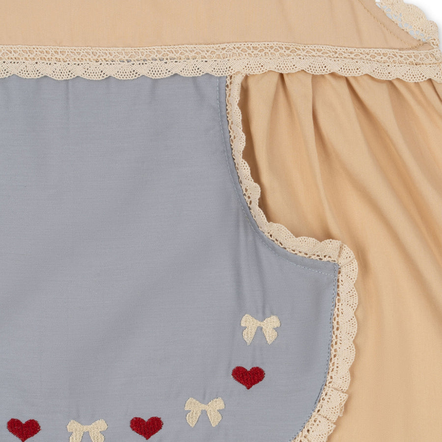 Konges Sloejd :: Kids Apron Scallop