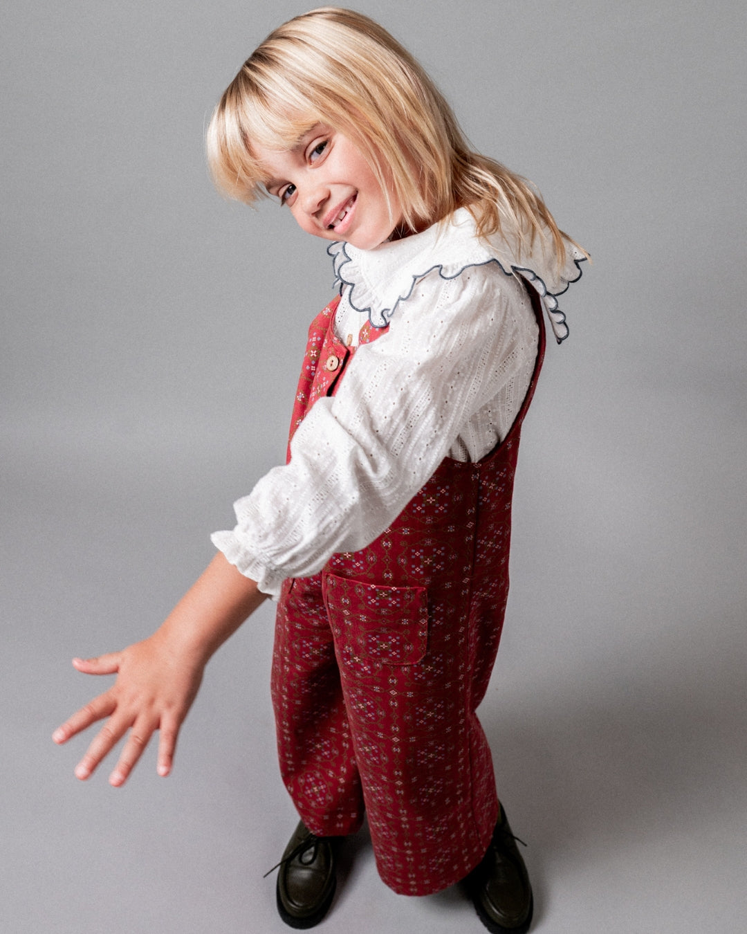 Birinit Petit Ribera Overall - girls overall close-up
