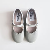 Zimmerman :: Scallop Mary Dove Grey