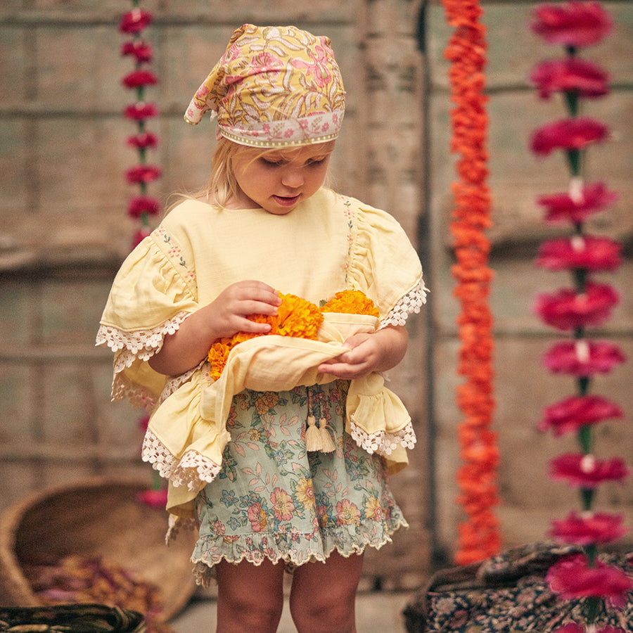 Louise Misha :: Shorts Vallaloid Water Jodhpur Flowers