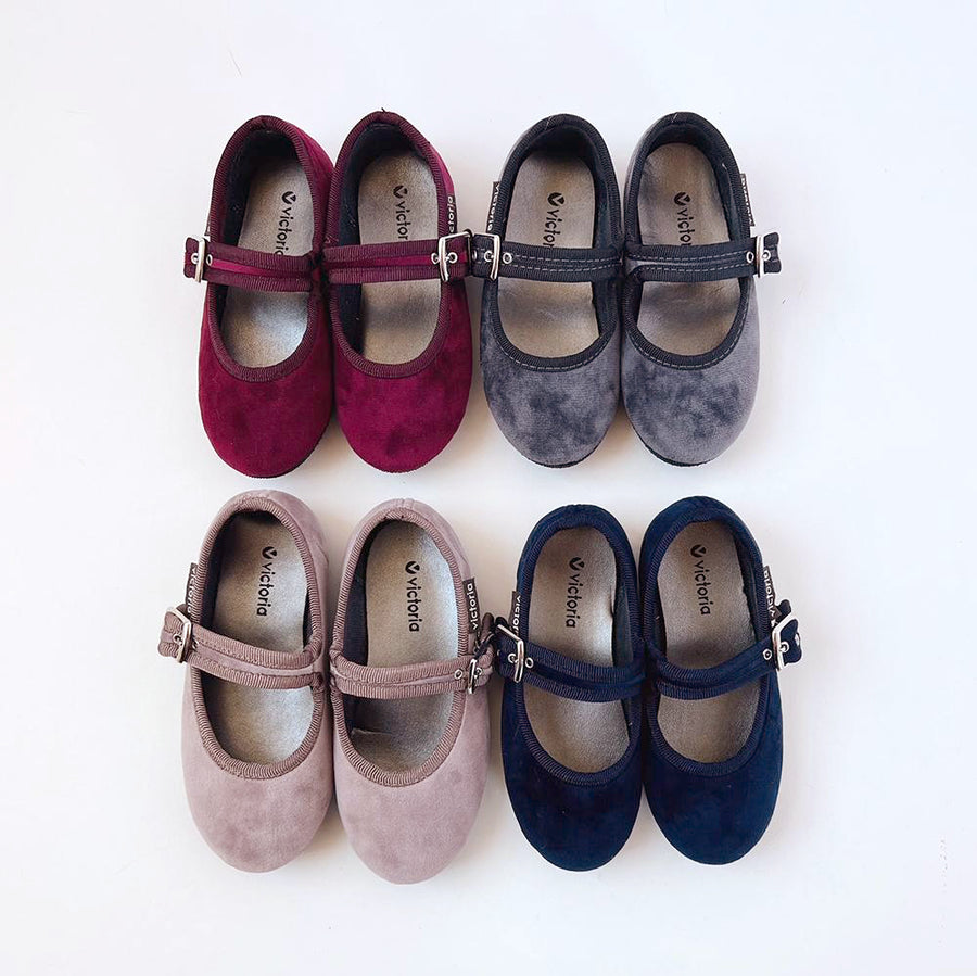 Victoria :: Oda Velvet Mary Jane Lavanda